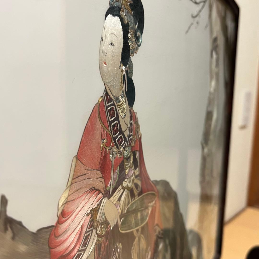 中国 手刺繍 仕女図 回転式 両面屏風 木製枠 ガラス入 大型 高級中国工芸品