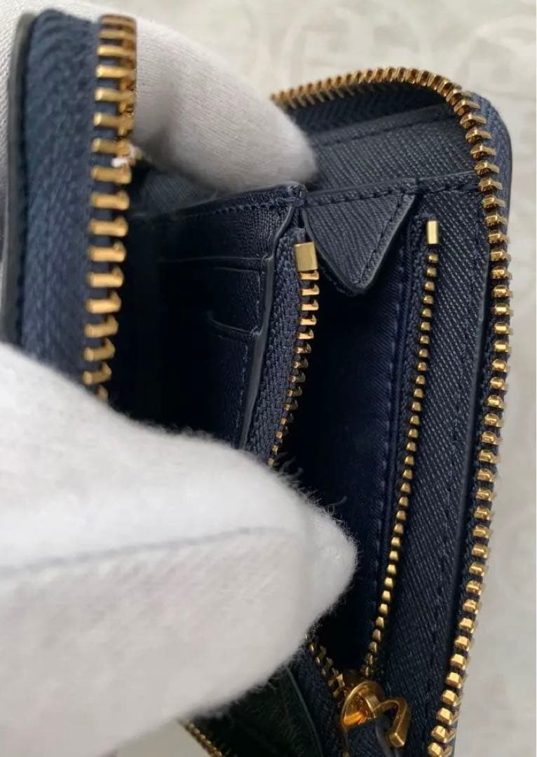 ◼️新品未使用◼️紺◼️トリーバーチ折財布◼️EMERSON MEDIUM WALLET