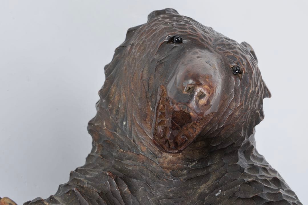 時代 木彫熊 八雲 ガラス目 無銘 北海道 熊 クマ 置物 彫刻 民芸品 古美術