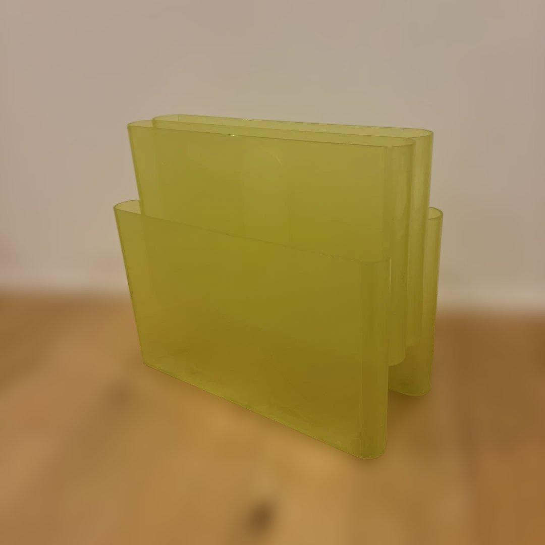 Kartell カルテルマガジンラック　イエローグリーン