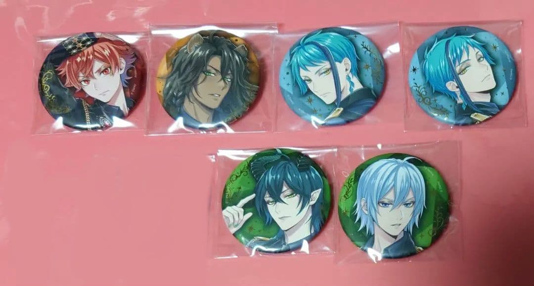 ツイステ ブレイジングジュエル 缶バッジ エース イデア マレウス レオナ