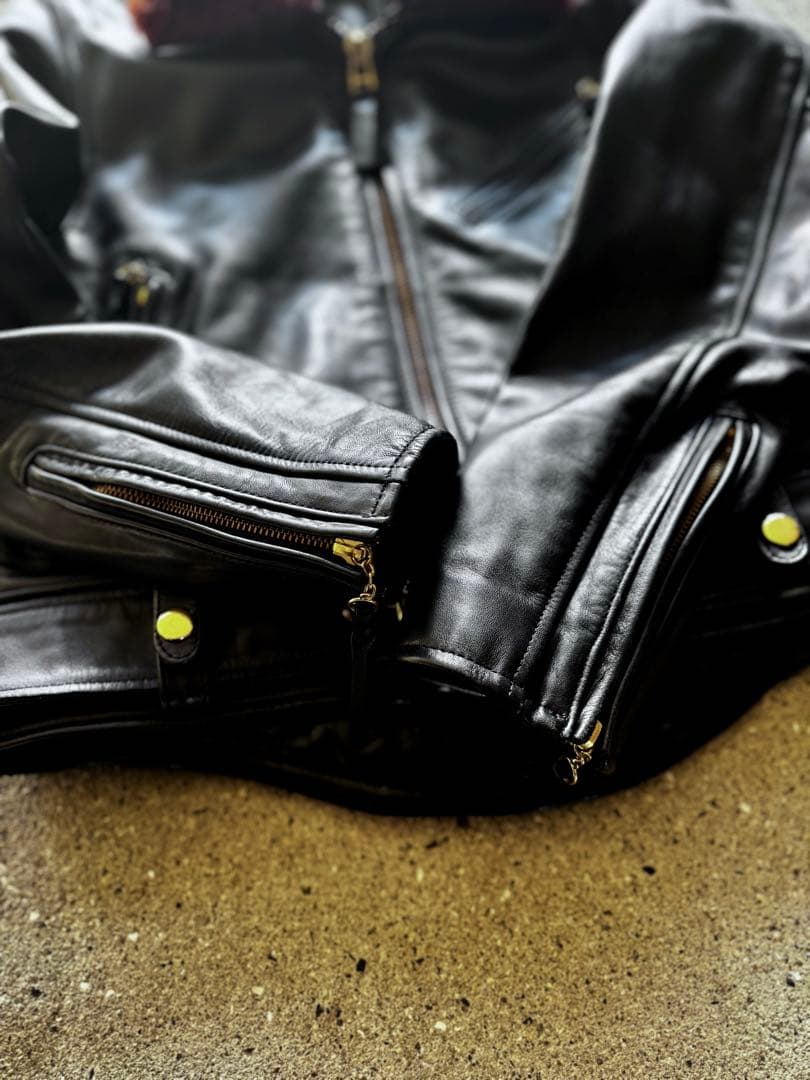 よ*じ様 上質牛革 ハーレーダビッドソン ポリスマン レザージャケット シングル