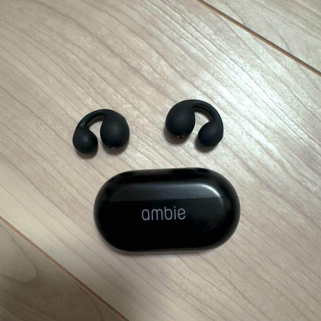 ambie ワイヤレスイヤホン ブラック 充電ケース付き