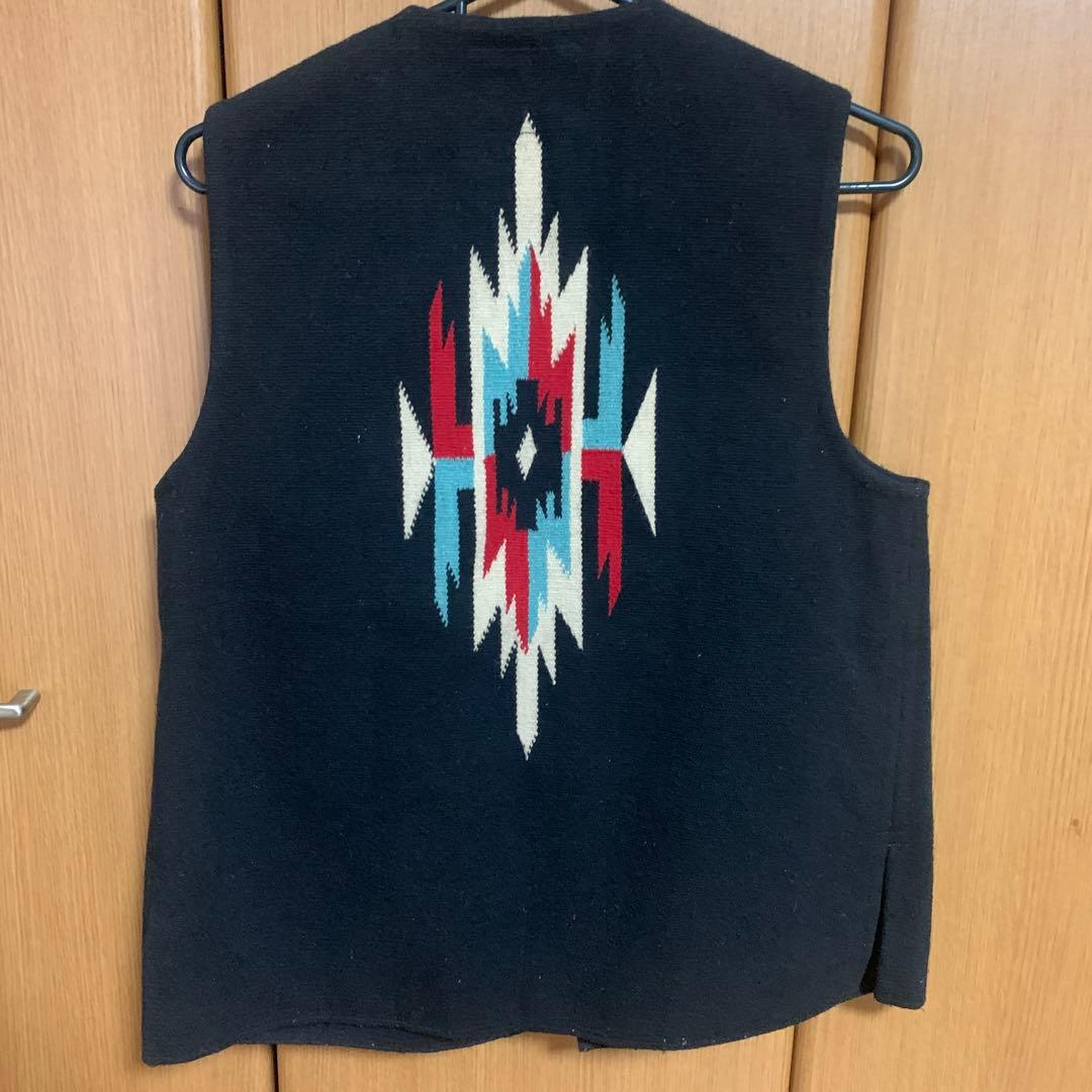 Beams コンチョボタン　チマヨ　ベスト Mサイズ