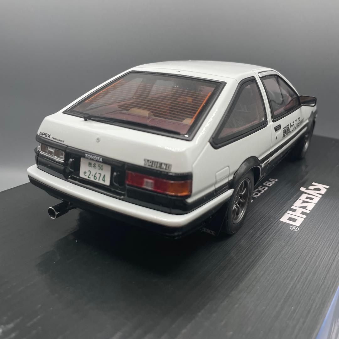 1/18 トヨタ スプリンター トレノ AE86 藤原拓海 フィギュア付き