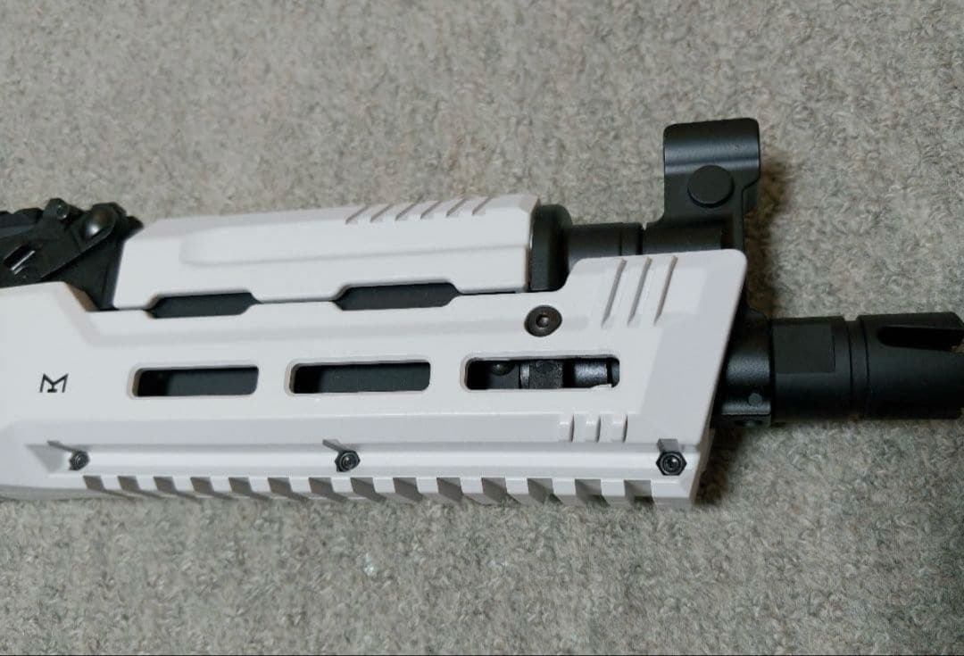 東京マルイ 次世代電動ガン AK ホワイトストーム