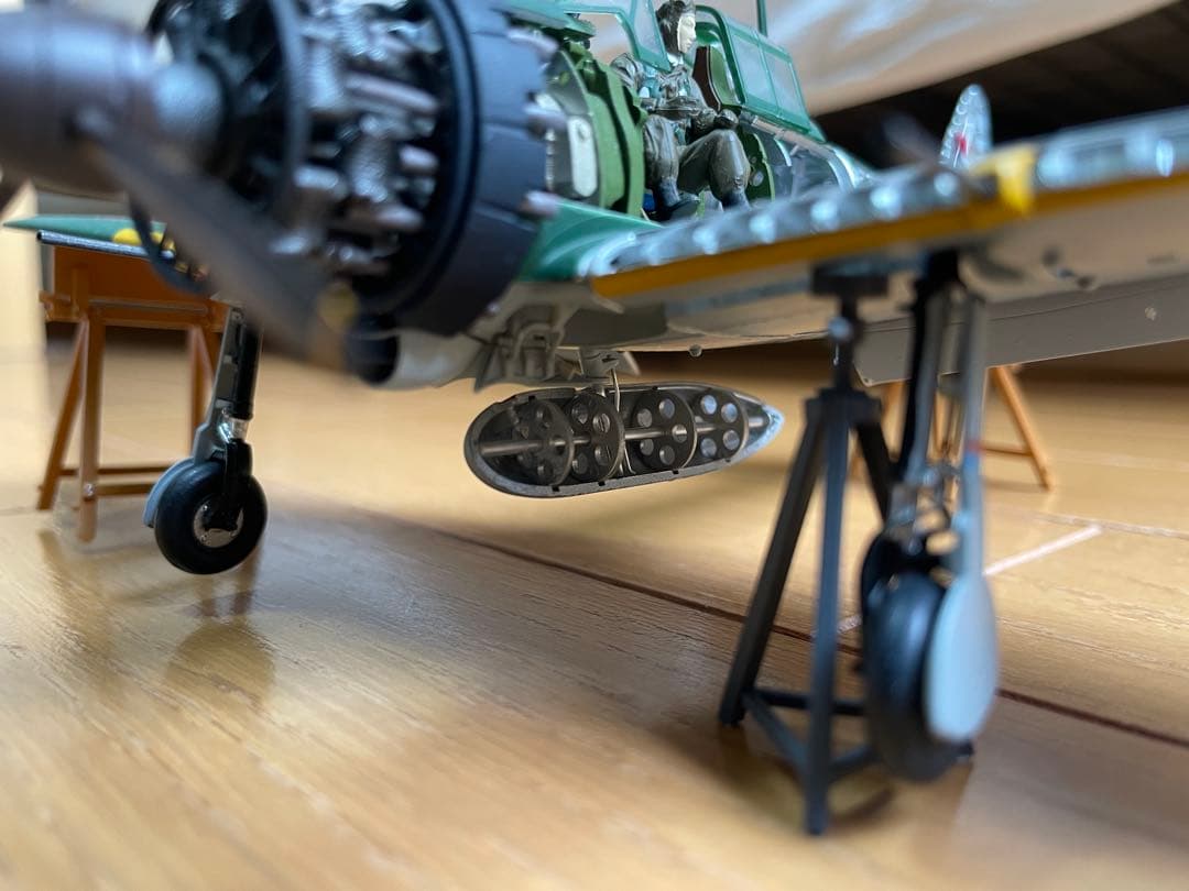 ハセガワ1/48 零戦(半スケルトンver) 帝国海軍戦闘機 プラモデル完成品