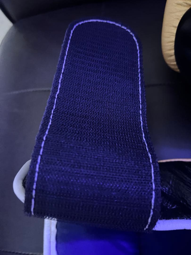 新品未使用 Winning ボクシンググローブ 8oz ゴールド/ブラック