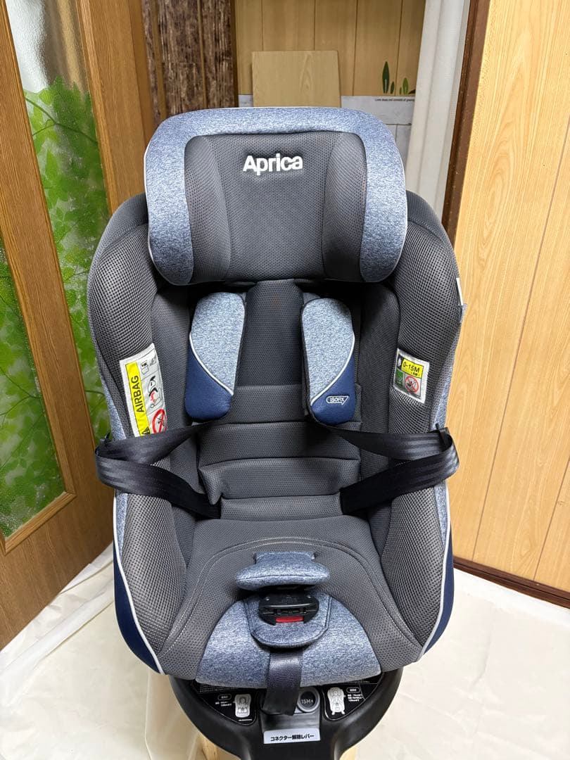アップリカ クルリラ プロテクト ISOFIX チャイルドシート R129 美品