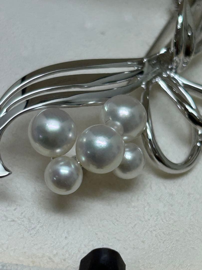 よ*う様 ミキモト　ブローチ　シルバー×パール アイボリー リボン　Ａ-810