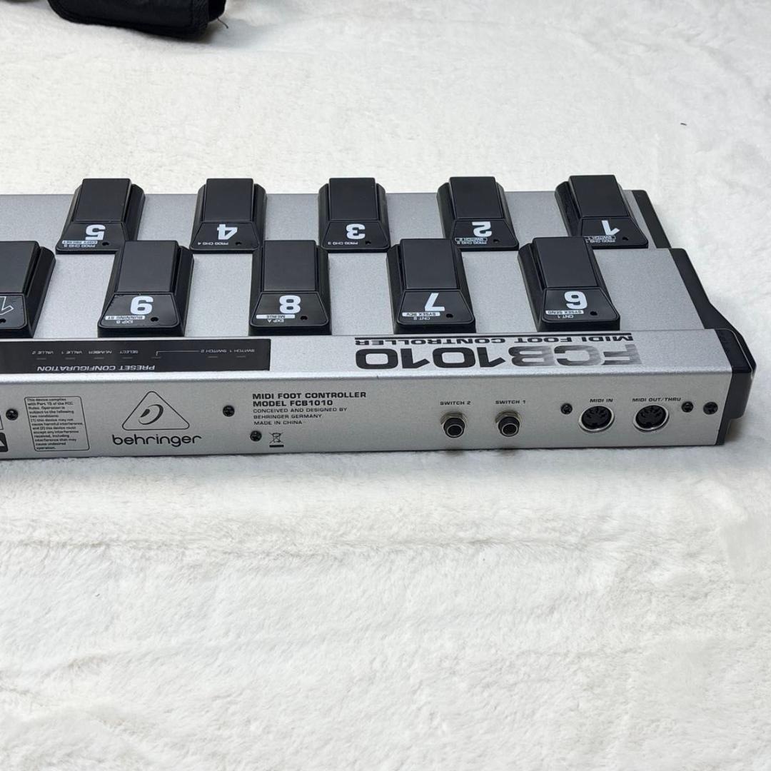 動作品 BEHRINGER ベリンガー MIDI FOOT CONTROLLER