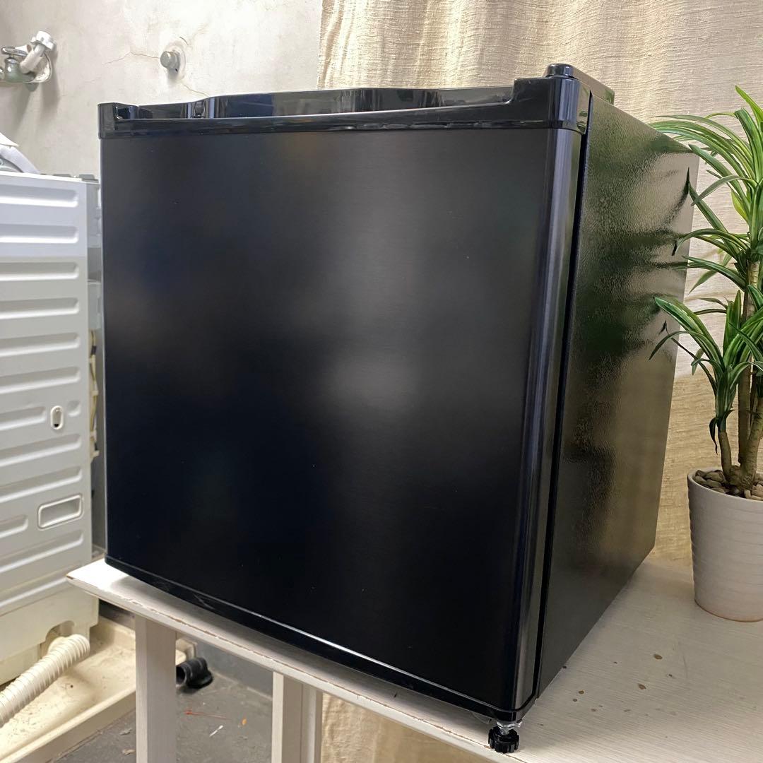 ワンルームや寝室におすすめ！ブラックでカッコいい！1ドア冷蔵庫46L