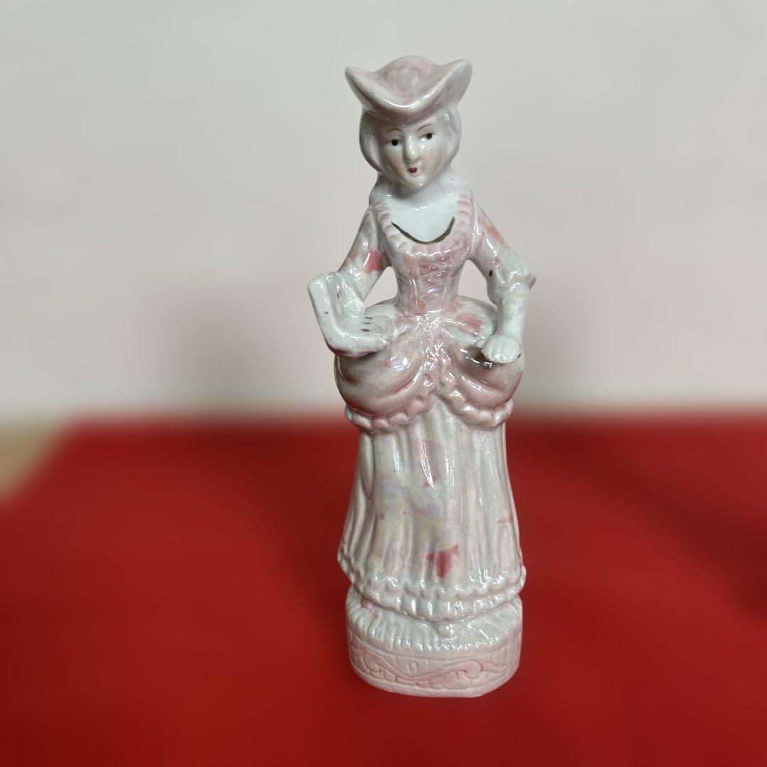 自宅保管品　アンティーク　陶磁器の人形ペア　とても可愛らしいお人形です