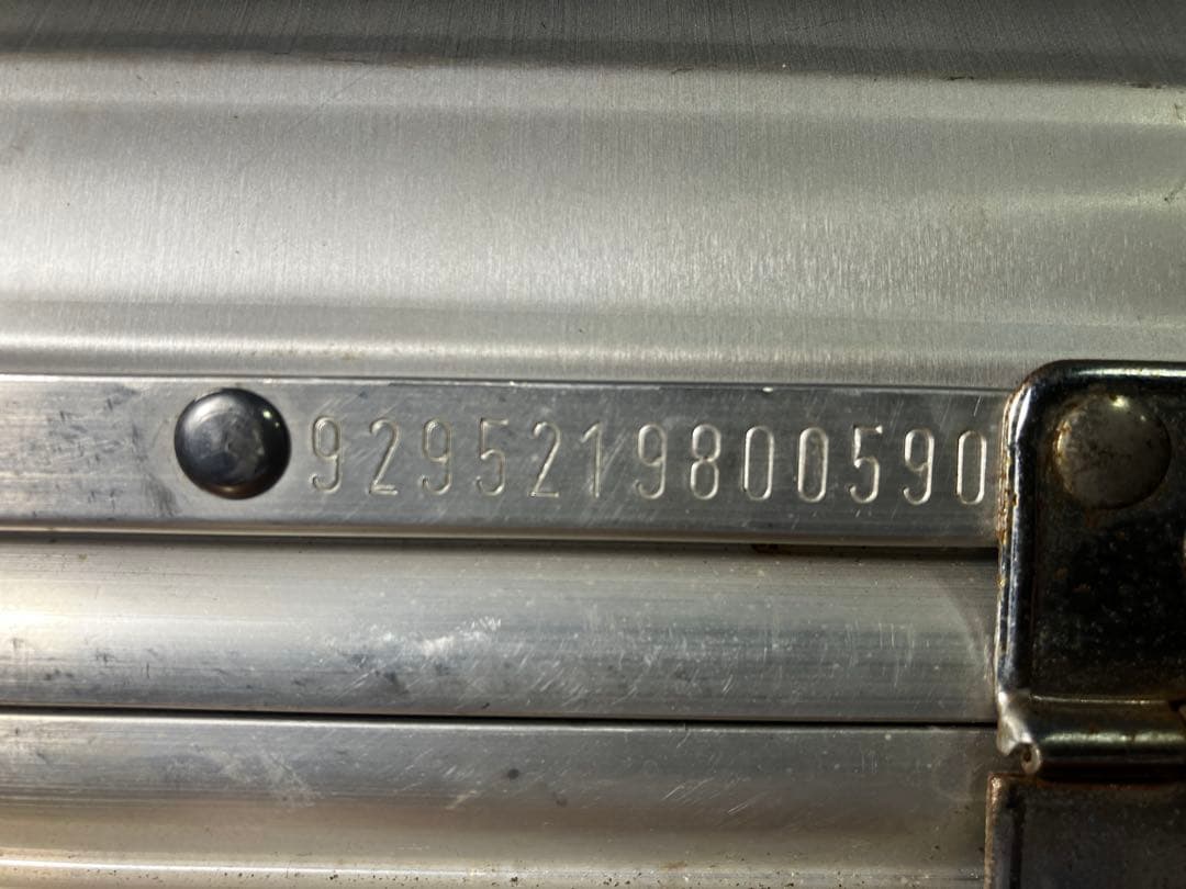 RIMOWA トパーズ 2輪 32L アルミスーツケース