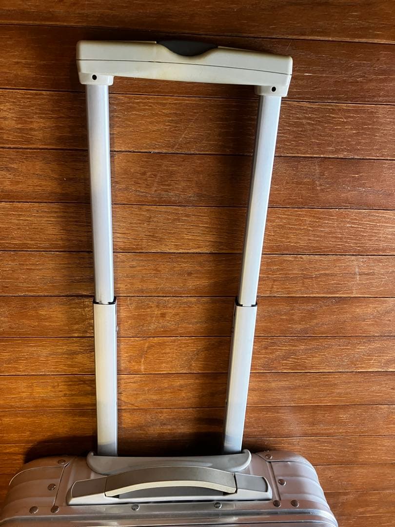 RIMOWA トパーズ 2輪 32L アルミスーツケース