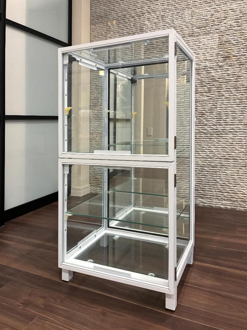 【美品】ガラス コレクションケース 白 背面ミラー 扉付き W36cm