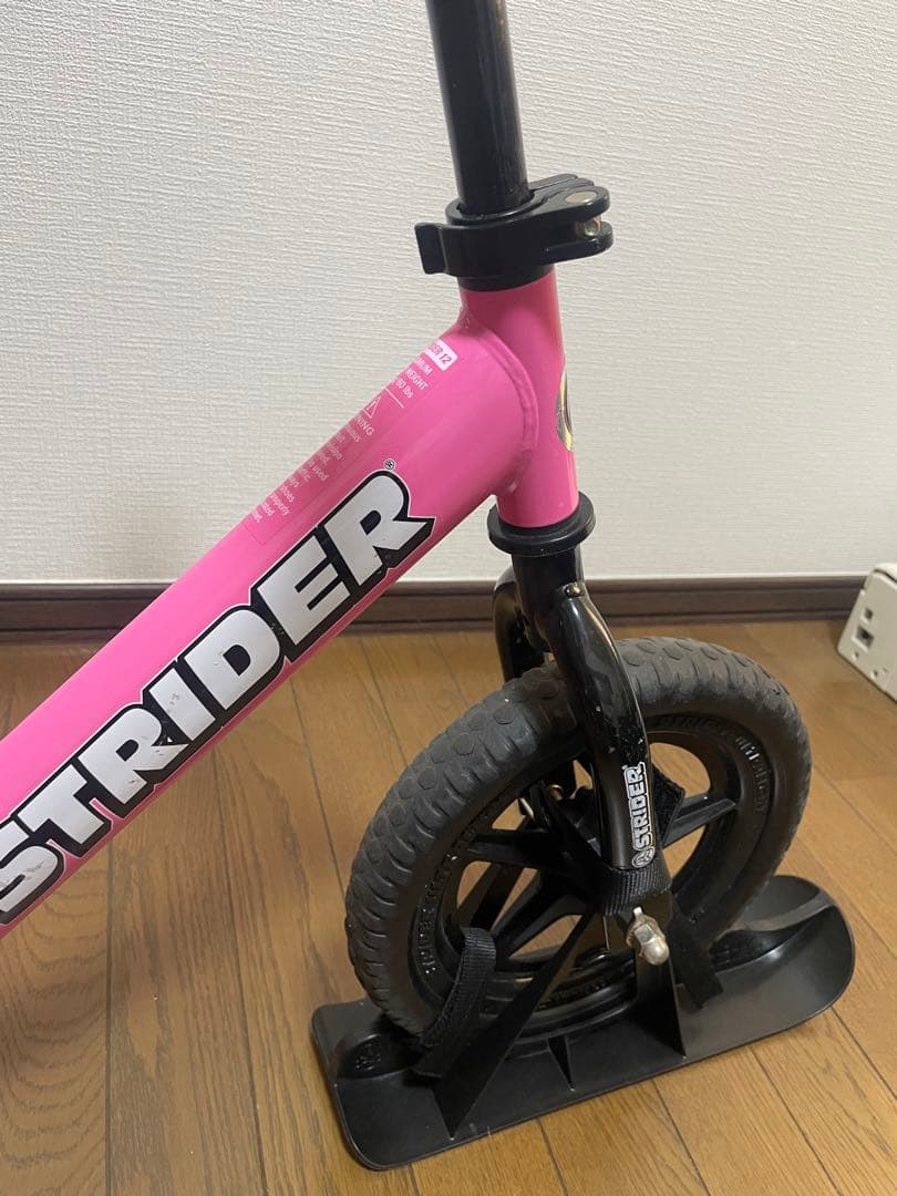 STRIDER SPORT ストライダー　ピンク 12インチ アタッチメント付き