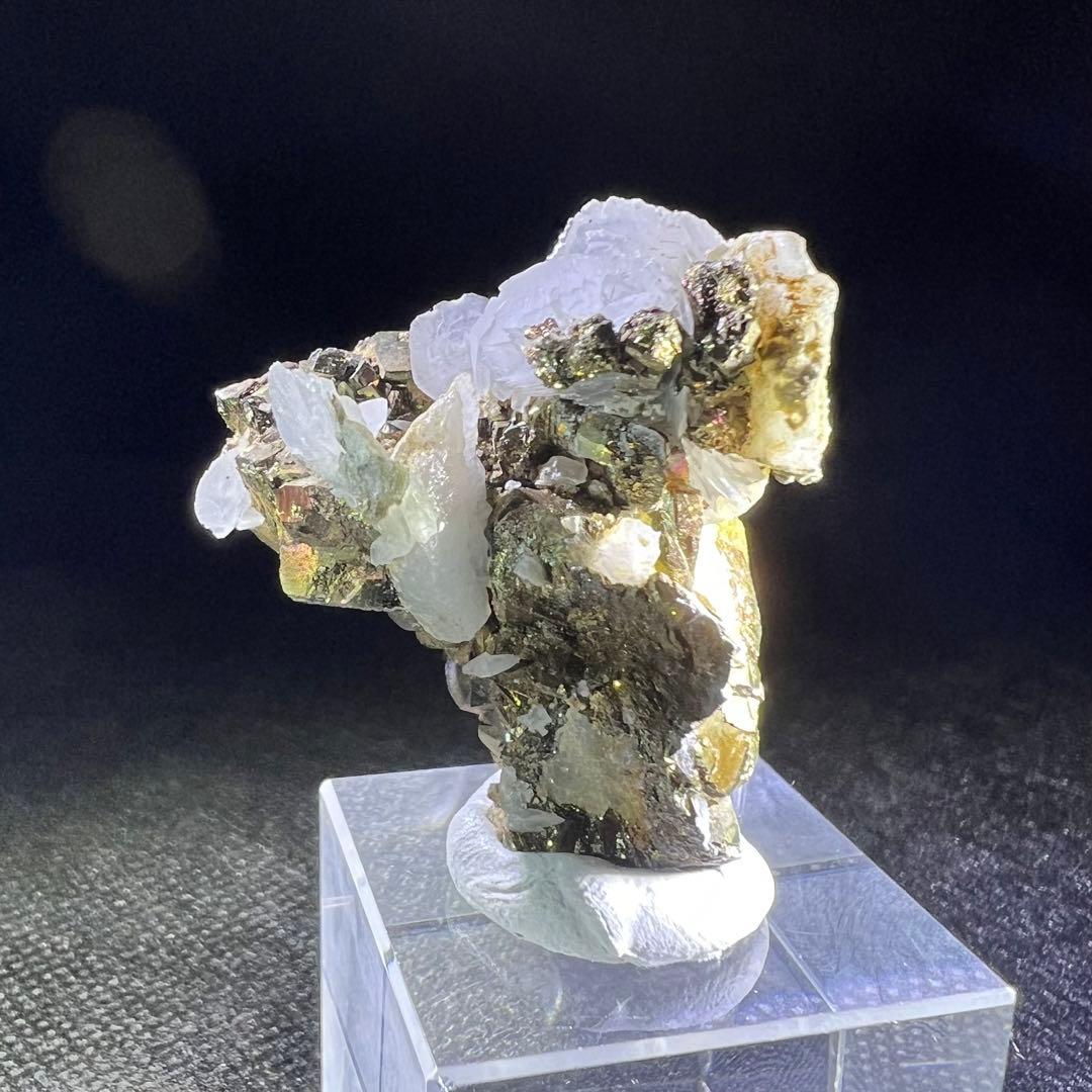 ペルー産　ゴージャス⭐︎カルサイト共生パイライト