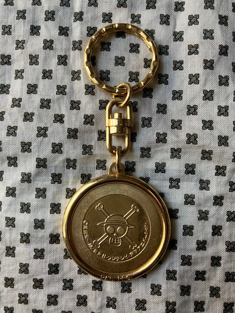 モンキー・D・ルフィー　金のメダル