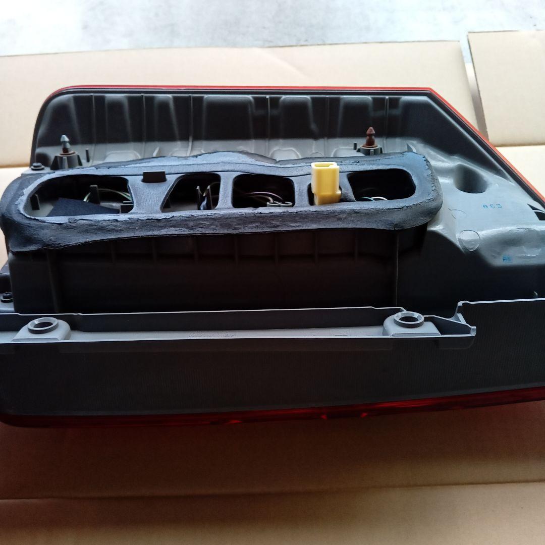 29　レッドテールランプ 2個セット