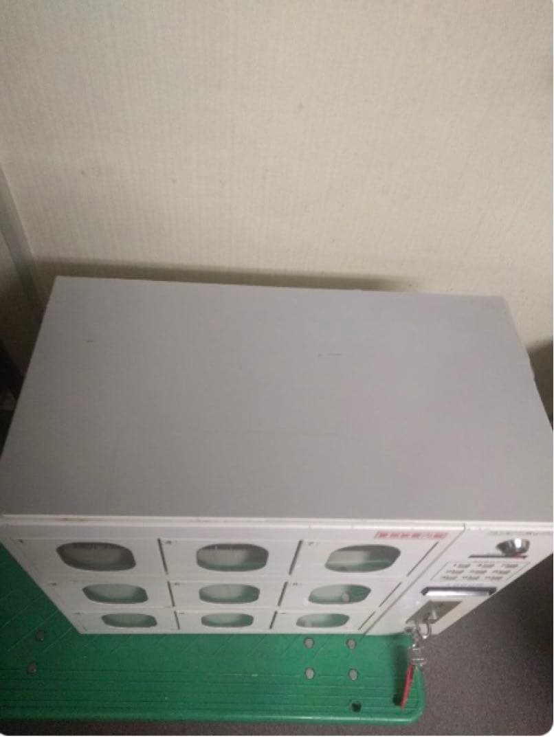 コンビニボックス　自動販売機