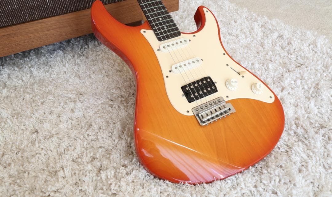 YAMAHA YGS112T Honey Sunburst 訳アリ　SSH