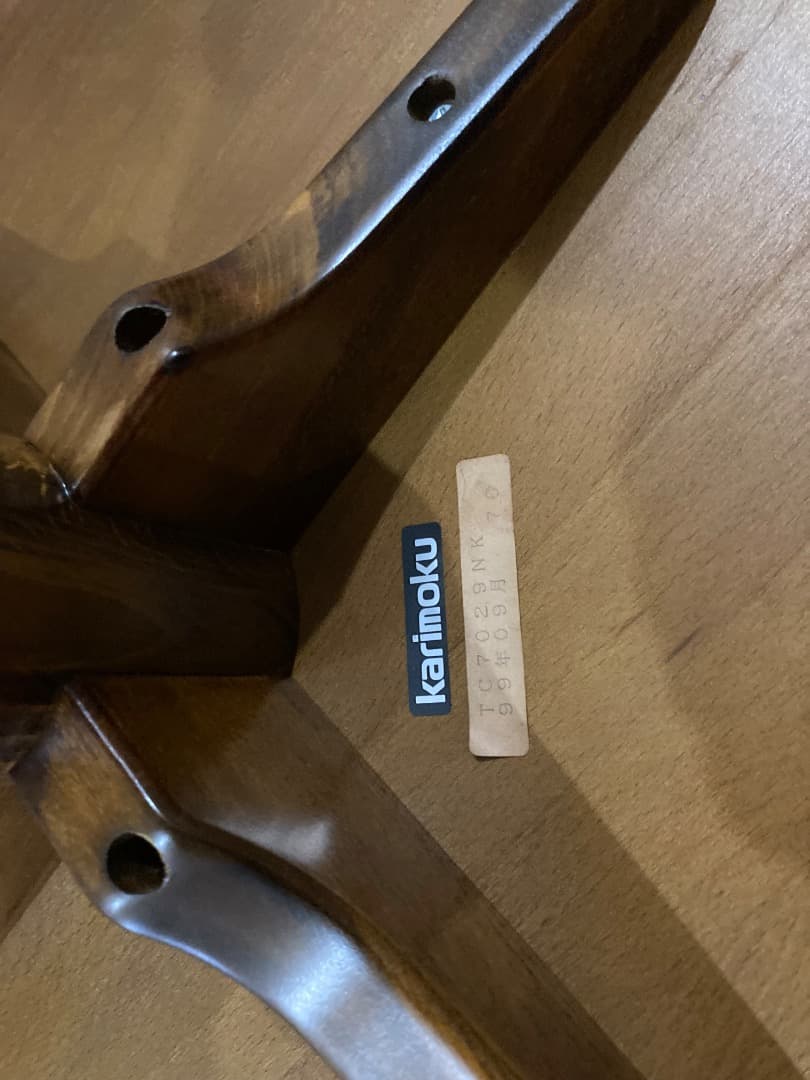 karimoku コロニアル　ウォルナットの丸テーブル