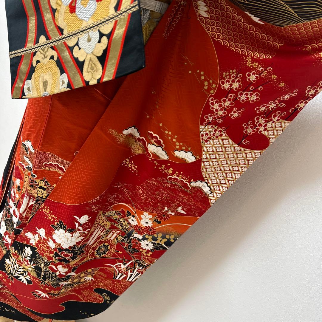 353 振袖フルセット 正絹 レッド 朱赤 赤 黒 金彩 駒刺繍 暈し染め 古典