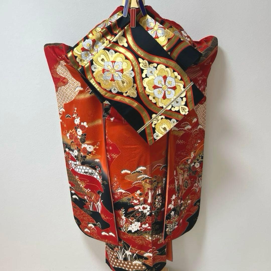 353 振袖フルセット 正絹 レッド 朱赤 赤 黒 金彩 駒刺繍 暈し染め 古典