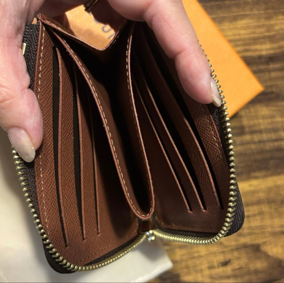 【ほぼ新品】ルイ・ヴィトン　財布　ポルトフォイユノアコンパクト