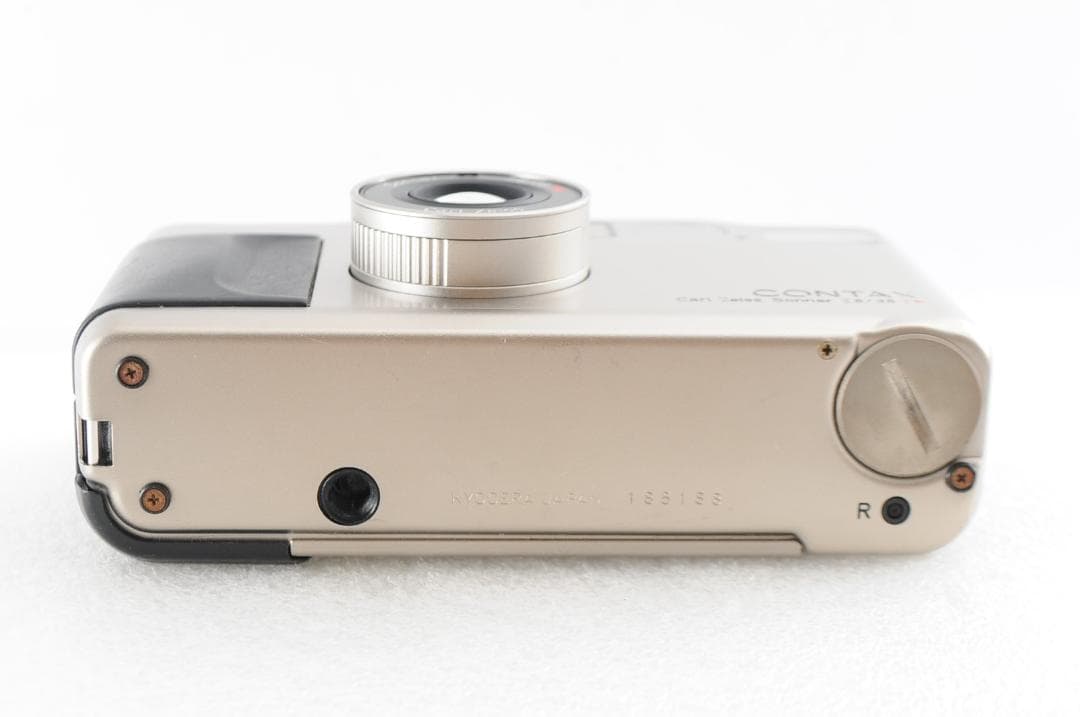 CONTAX T2 チタンシルバー コンパクトフィルムカメラ