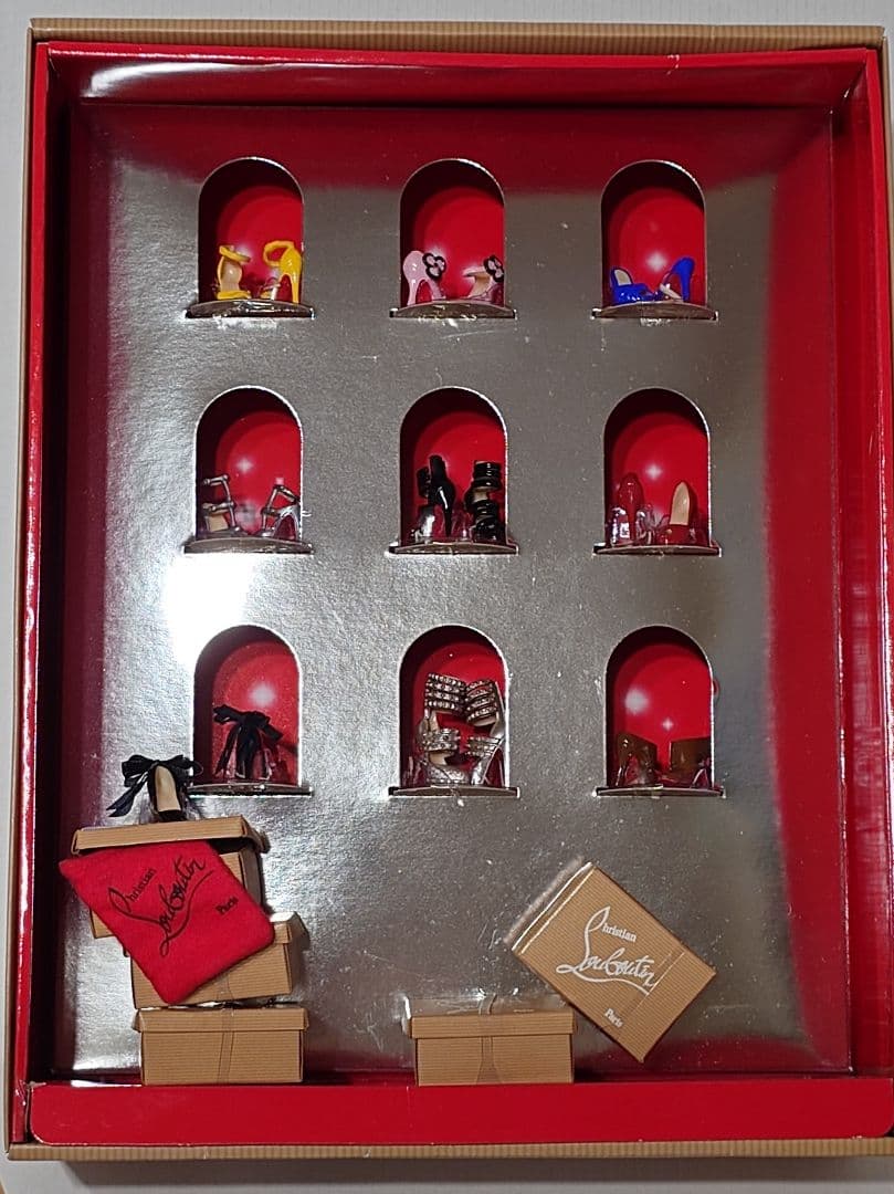 Christian Louboutin Barbie シューズコレクション