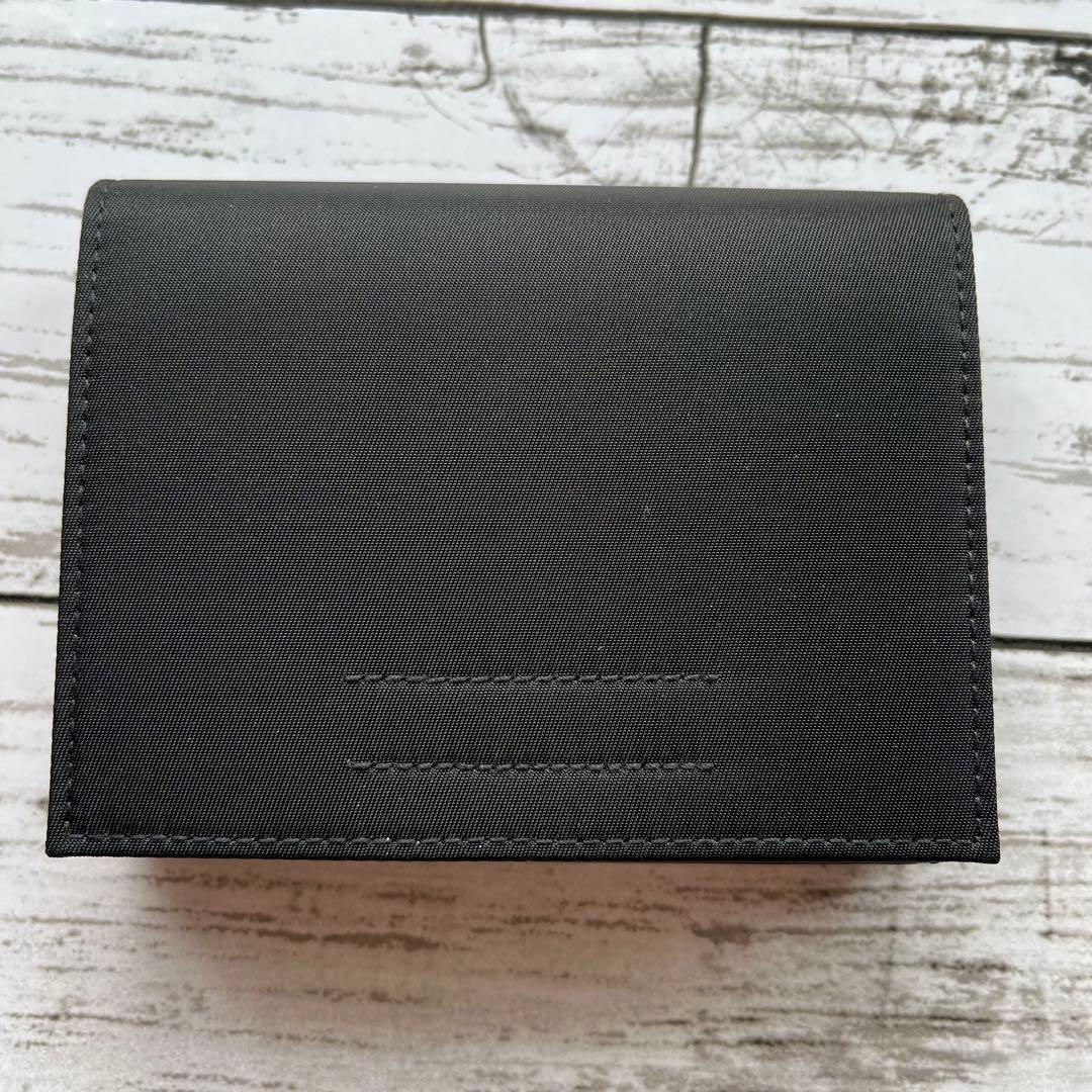 お値下げ1月3日迄☆新品未使用品☆PRADA ブラック 三つ折り財布 ナイロン