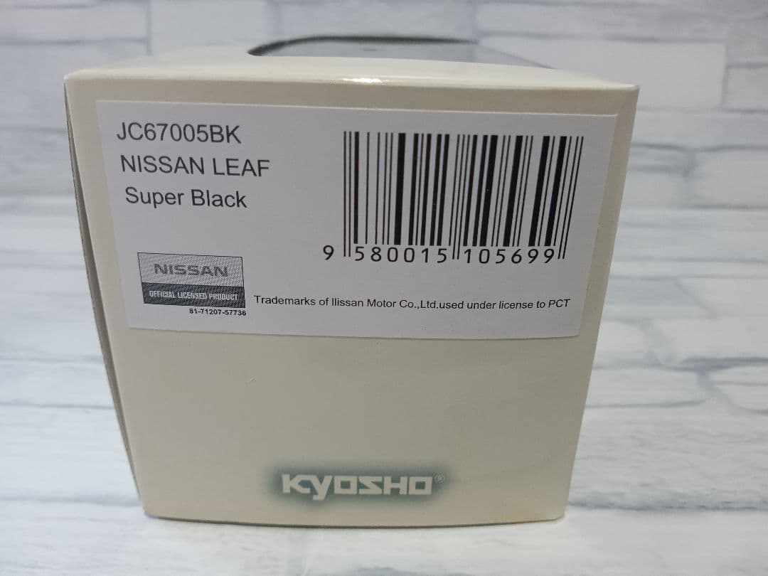 1/43 京商　日産　リーフ　ミニカー　スーパーブラック