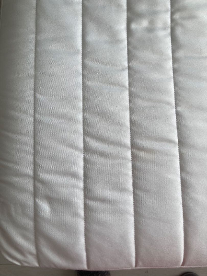 脚付きセミダブルマットレス ホワイト