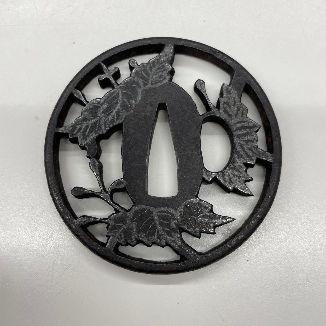 投げ桐図鍔 鍔(つば) 鐔