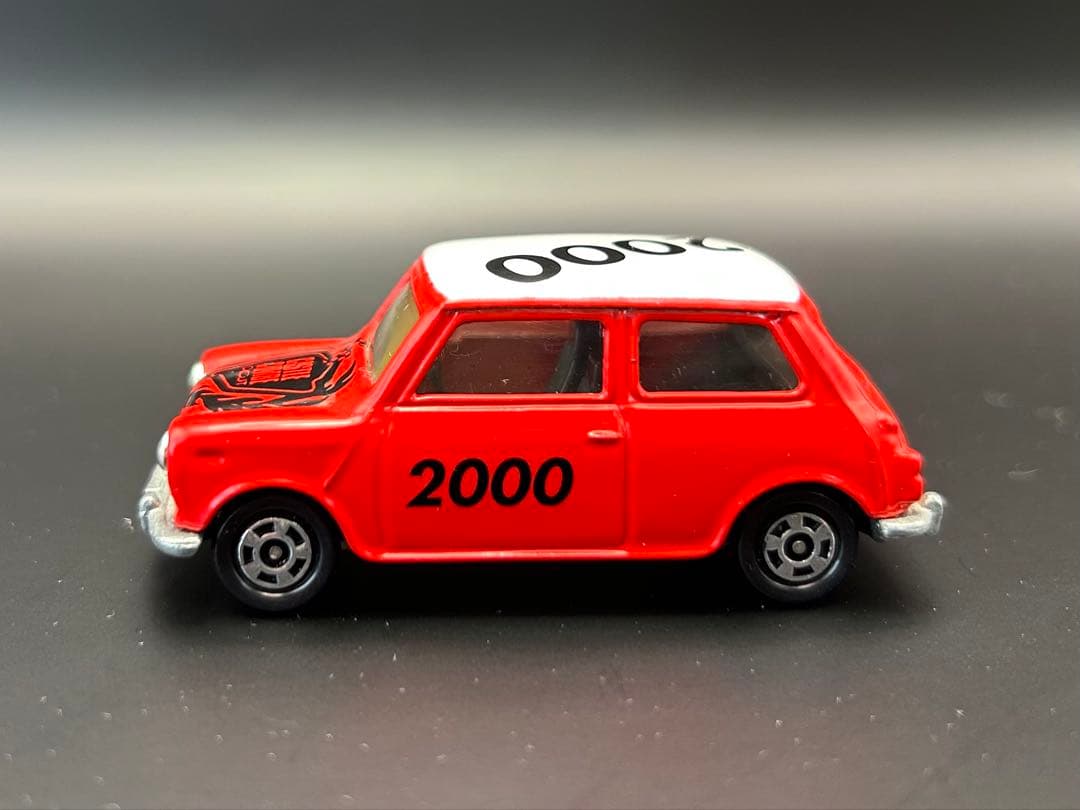 tomica MINI COOPER ミニクーパー　トラフィック特注　ミニカー