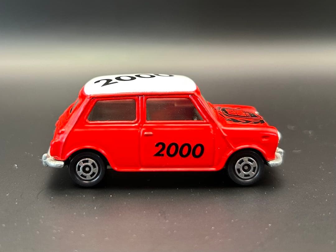 tomica MINI COOPER ミニクーパー　トラフィック特注　ミニカー