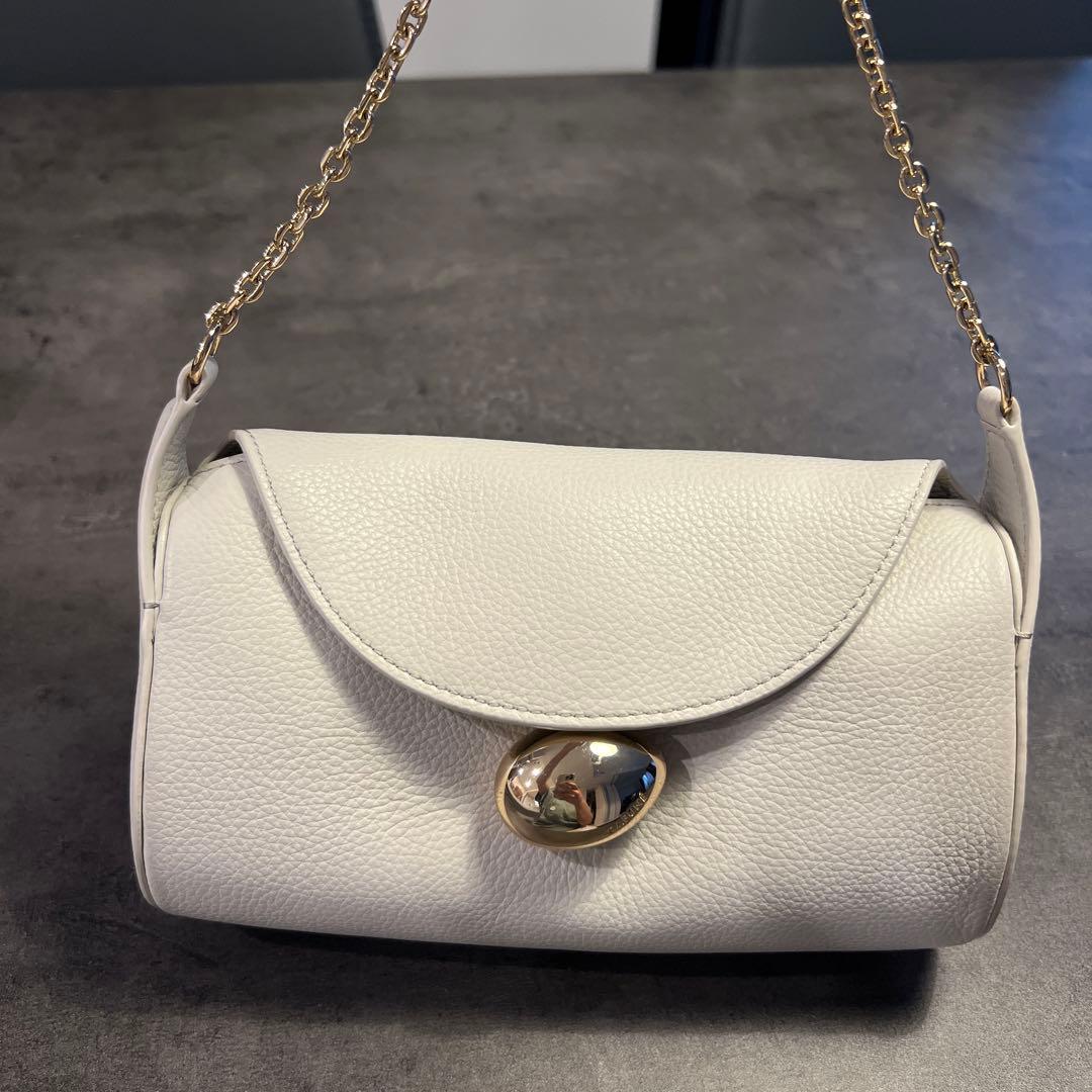 CDFUNE バック　チェーン　ホワイト　ゴールド