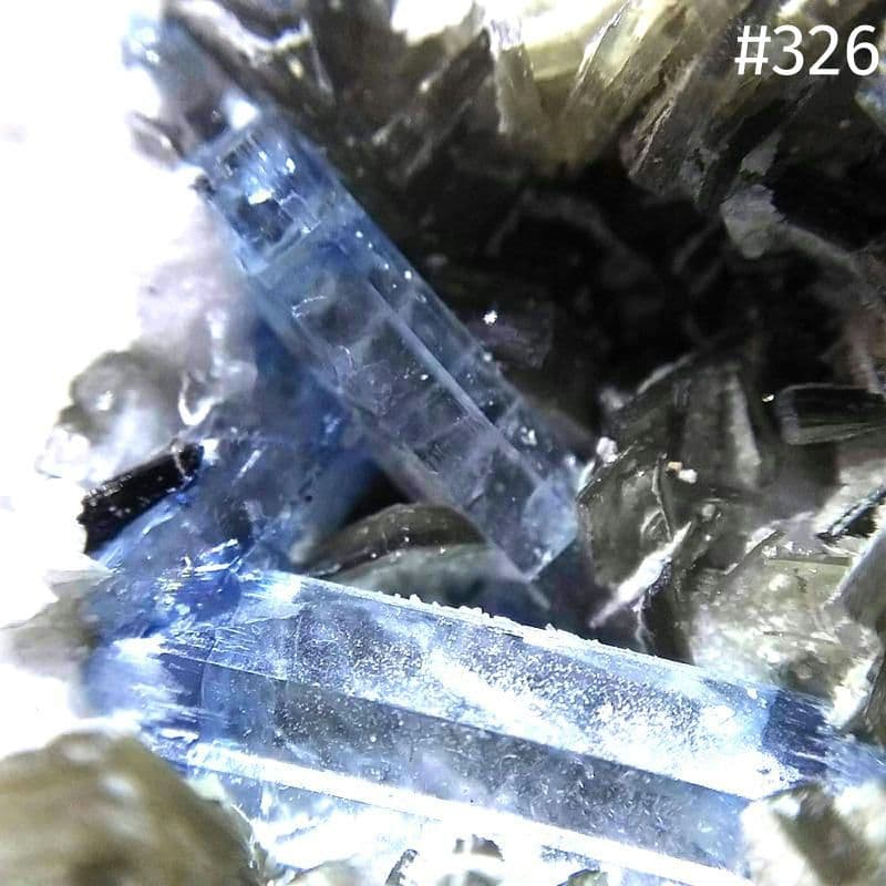 326 宝石質 クラスター アクアマリン モスコバイト 標本 結晶 原石