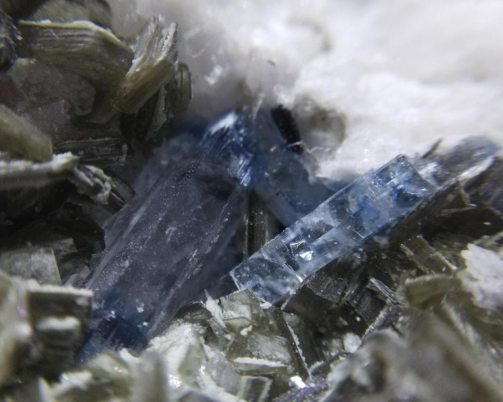 326 宝石質 クラスター アクアマリン モスコバイト 標本 結晶 原石