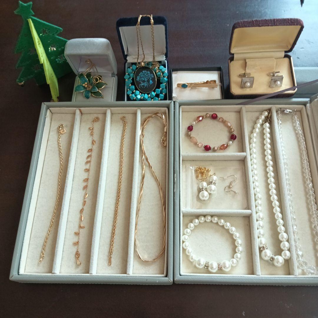 遺品整理生前整理アクセサリーまとめ売りパール、水晶、PierreCardin、