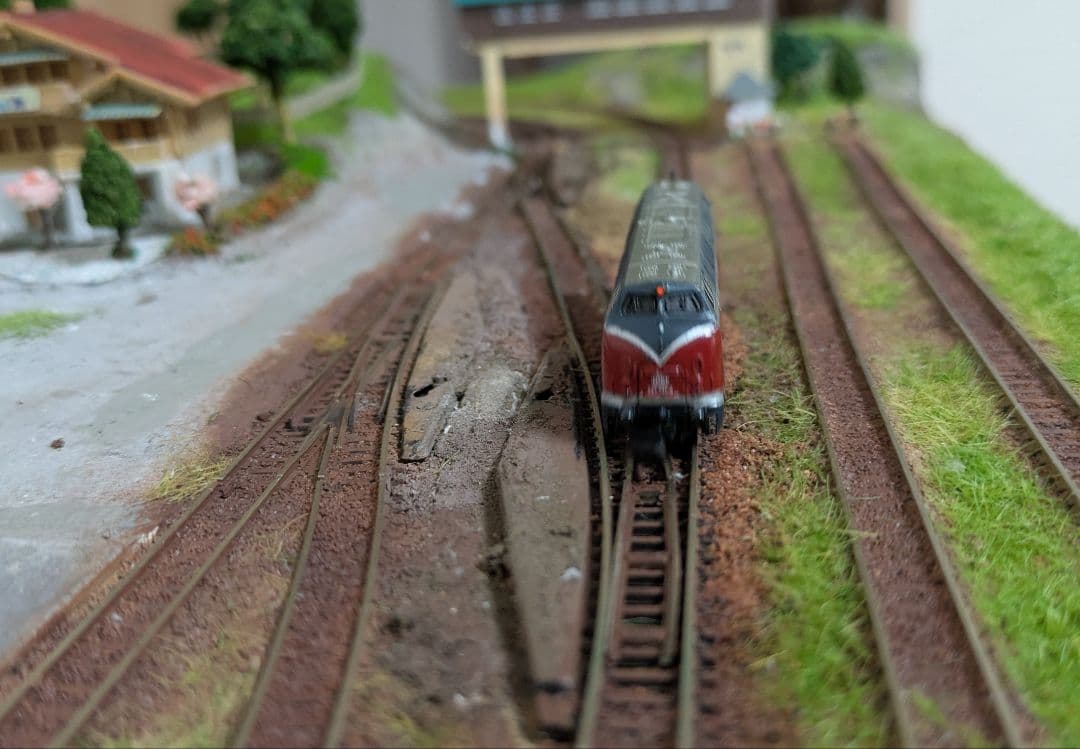 Zゲージディーゼル機関車2両セット