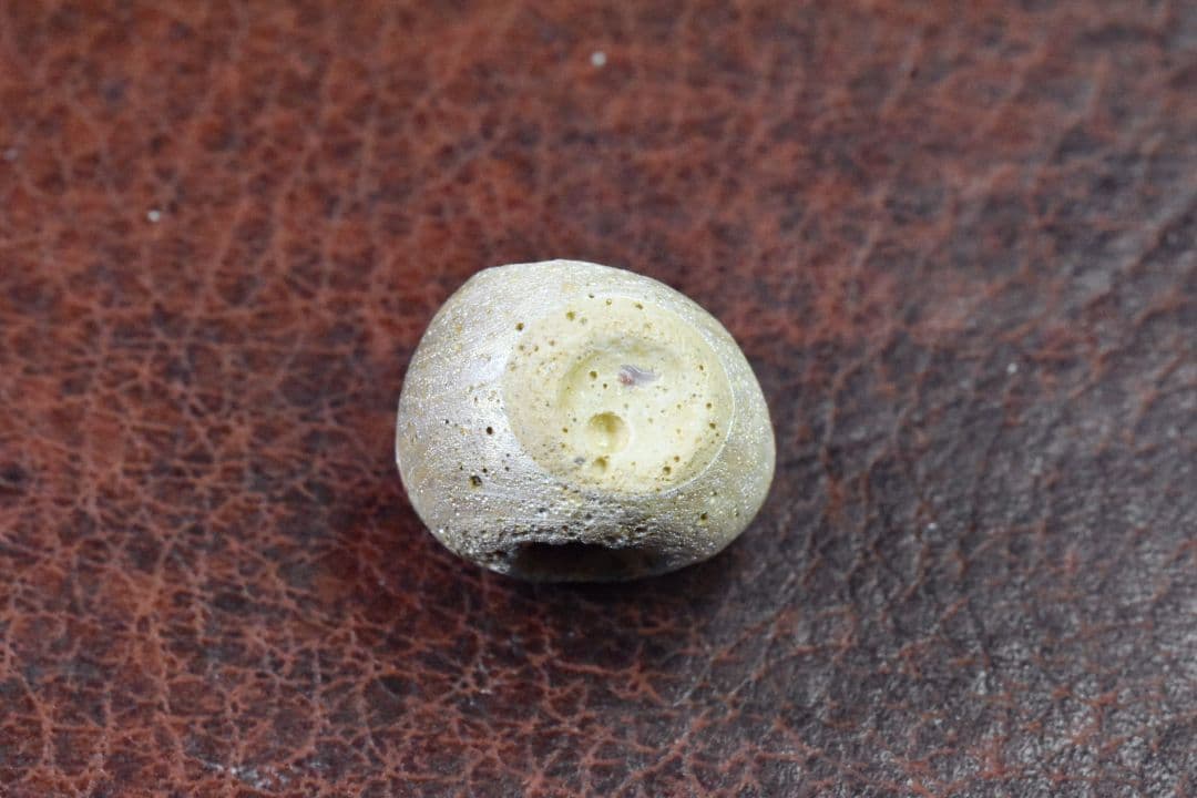 紀元前後 銀化ローマングラスアイビーズ