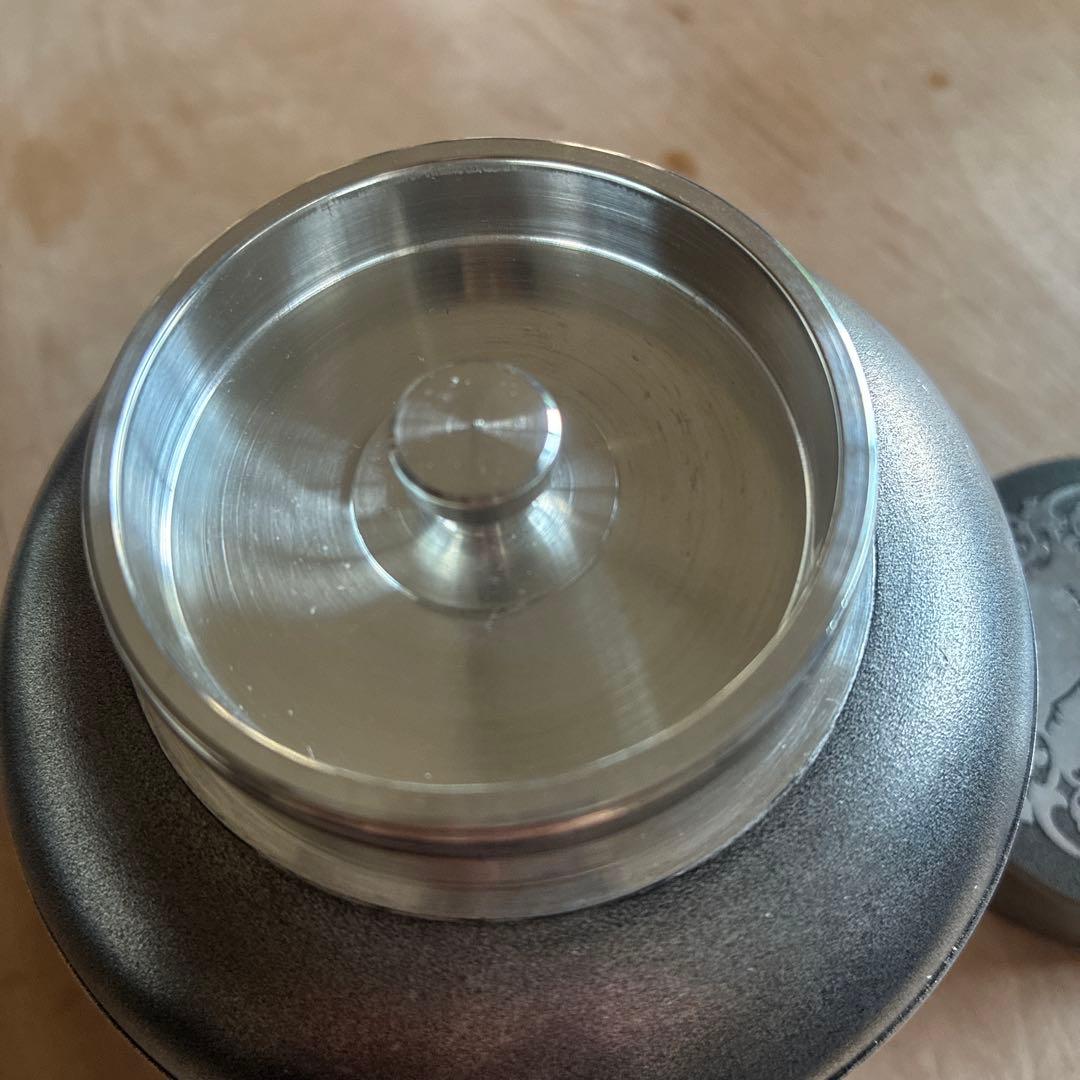 藤社薬品工業株式会社の創業100周年記念の錫製茶壺