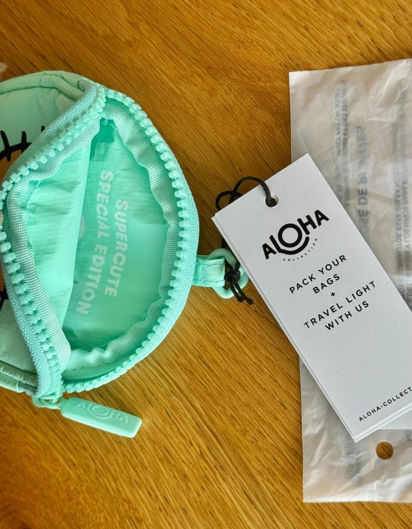 日焼けキティ★アロハコレクション×ハローキティ コラボ・ハワイ限定　ケース