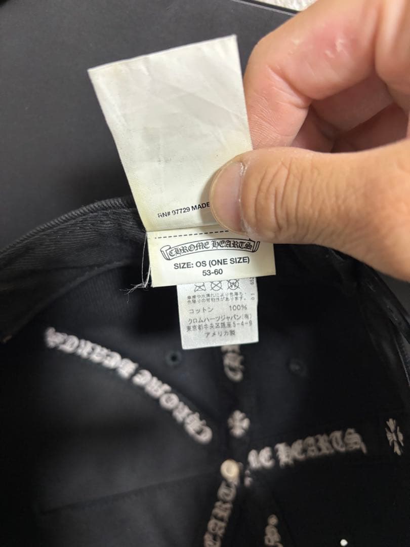 クロス刺繍　クロムハーツキャップ　国内正規品　人気モデル