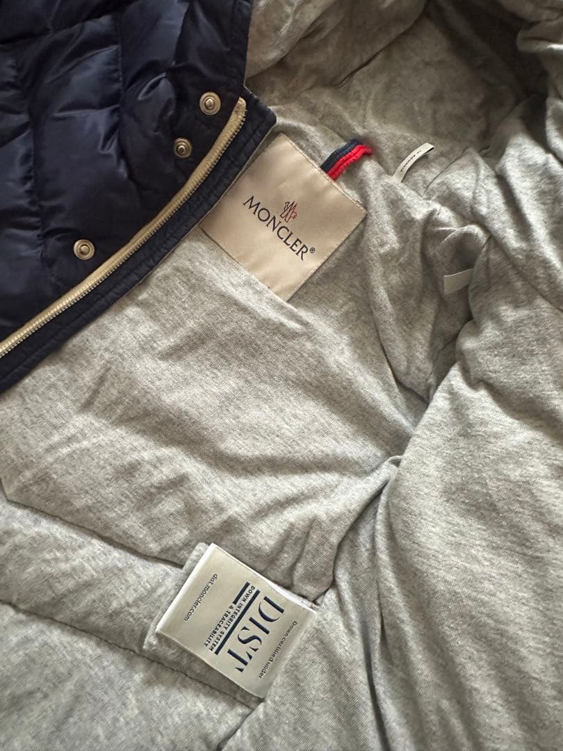 MONCLER ネイビー ダウンジャケット フード付き