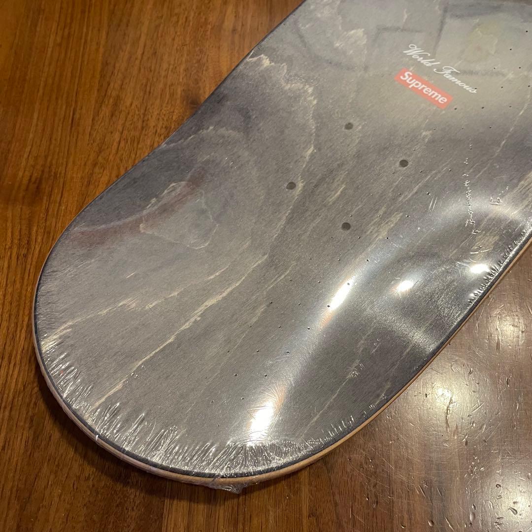 supreme シュプリーム　スケボー　スケボーデッキ　8.125 新品未使用