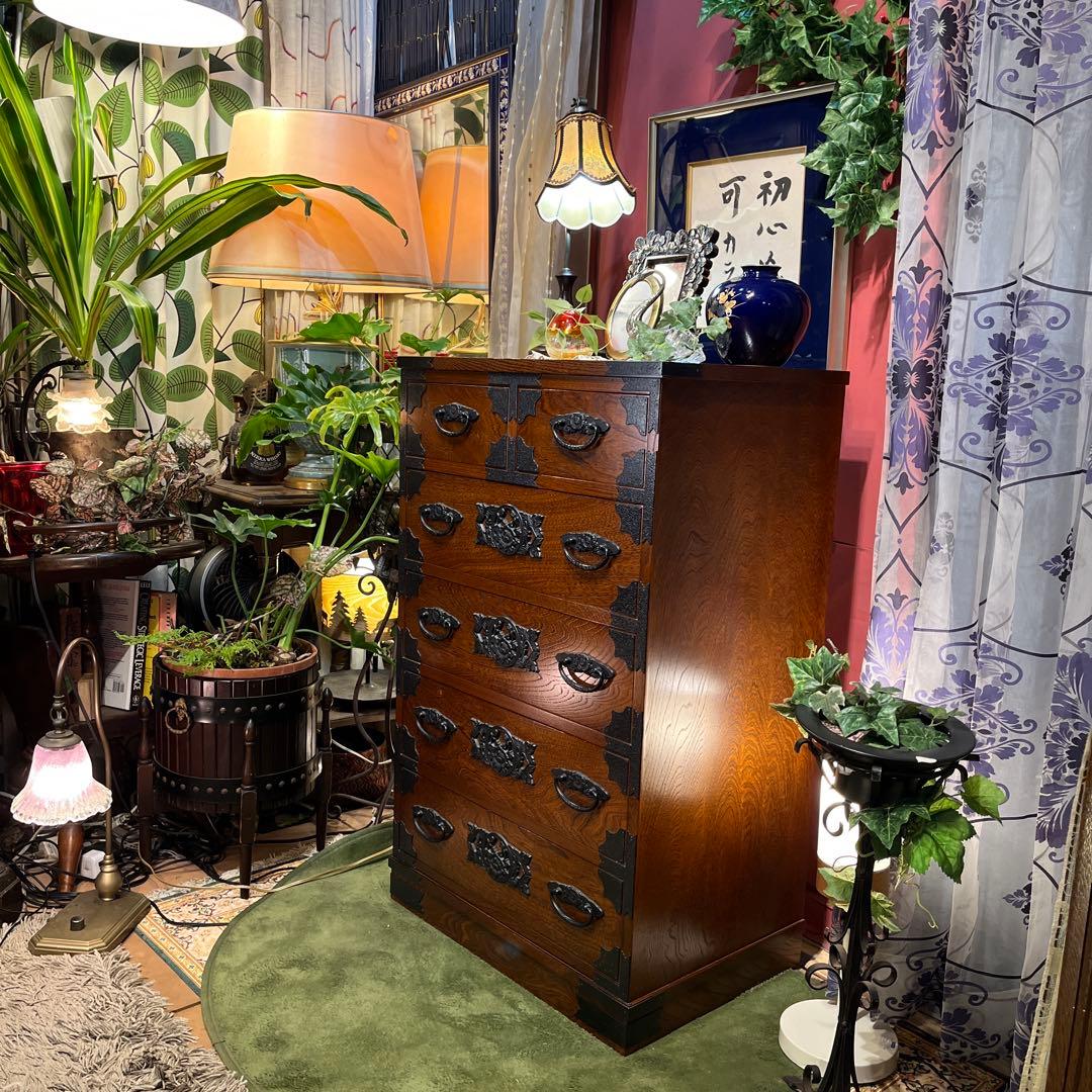 Sale 和製アンティーク　重厚感ある鉄器　　チェストキャビネット　民芸タンス